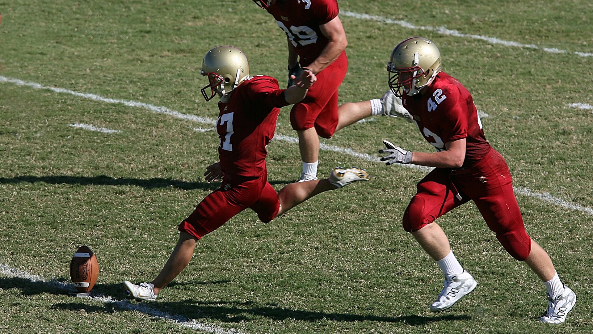 欧洲杯赛况引发国内外媒体多角度深度报道，欧洲杯比赛状况
